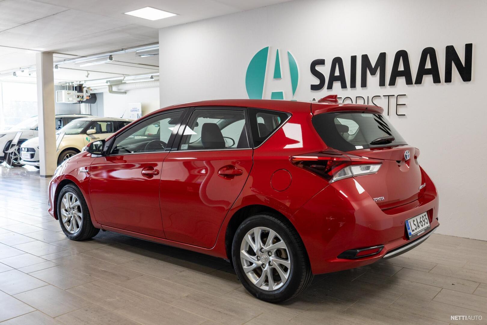 Myydään Toyota Auris 2015 2